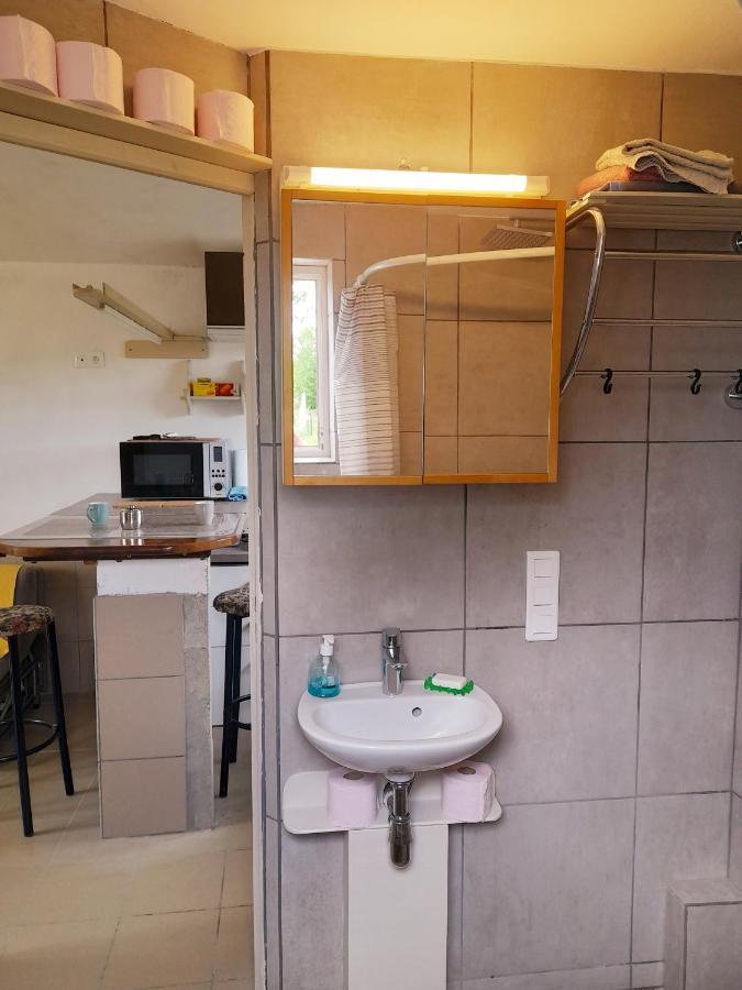Het Huistje Van Len & Filip Matton-et-Clemency Extérieur photo